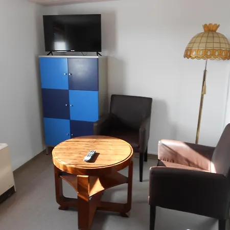 Haus Milan Burgweiler 아파트
